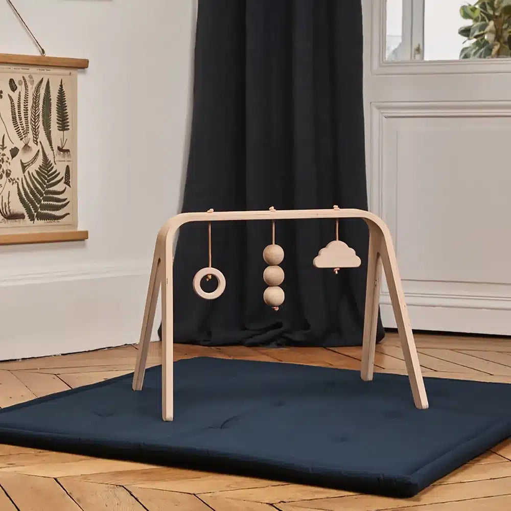 Arche d'éveil NAHO avec jouets en bois