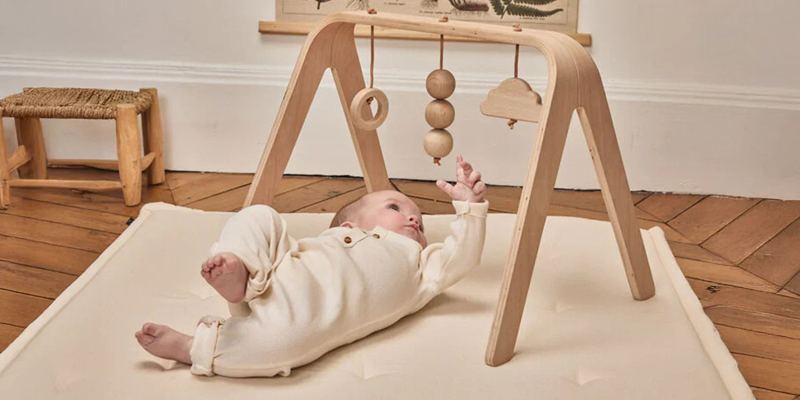 Le B.A. BA de l’éveil sensoriel de bébé