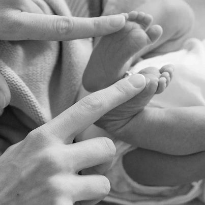 Massage bébé : bienfaits, techniques et conseils pour bien le pratiquer