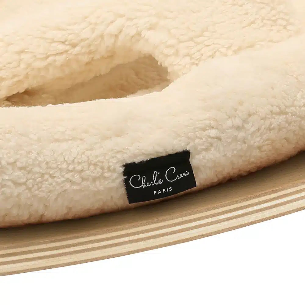 SEAT FUR MILK