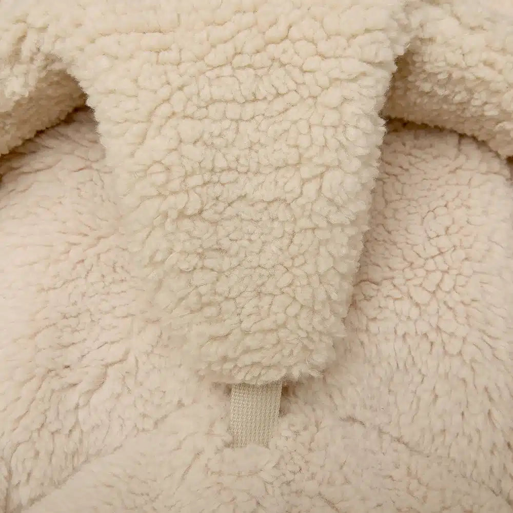 SEAT FUR MILK